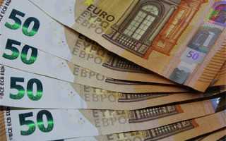 这是我老公昨晚关窗时留的一条缝。